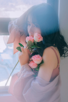 老中医吮她的花蒂和奶水视频播放